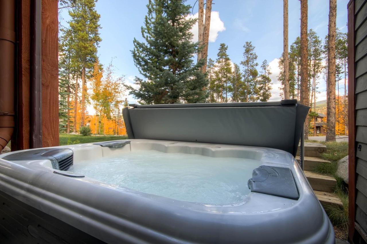 Amber Sky - Ski-In Ski-Out Apartment เบรกเคนริดจ์ ภายนอก รูปภาพ